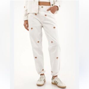 Relaxed Straight High Rise White Embroidered Gold Palm Tree Denim Jeans Sz 4 NWT